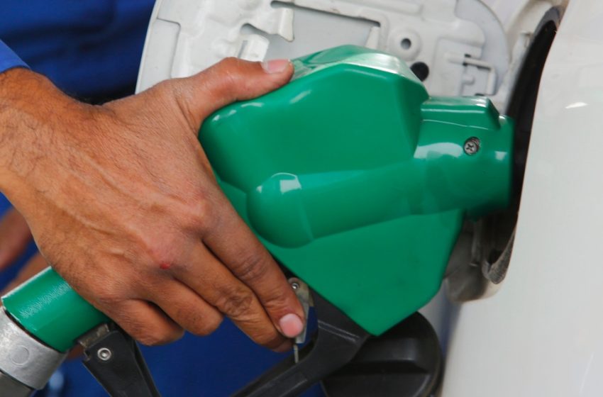  Se acabó el respiro: Precios de las bencinas volverán a subir este jueves