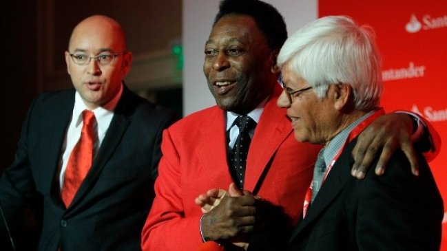  Pelé tendrá su velorio el lunes en el estadio de Santos y el funeral será el martes